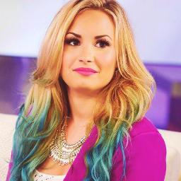~Amo a Demi porque me enseño a decir 'Stay Strong'♥          Demi Lovato IDOLA!!~