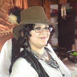 Nerd, dork, writer and Irish Pirate that doesn't give a damn what you think.