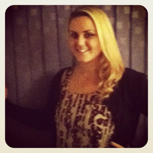 carolineeg89's profile picture. 