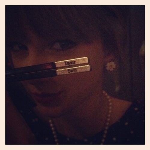 Call me Chelly.
Taylor.
Demi.
Selena.
Jonas.