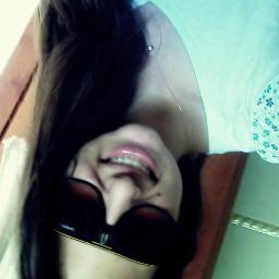 - soou Catarinense , torco pro internacional trabalhoo tenho 14 anos moro com minha mãeeliinda. http://t.co/fKIjVCBuMh
- Barretos