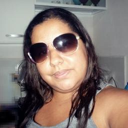 Dizem que o amor é belo, mas belo ele não é, belas são as pessoas que o tem em mãos e sabem cultivá-lo.