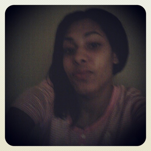 am n young ,wild ,fun, luv to get high dats just me..#yolo .