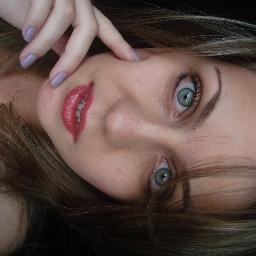 Sei ser a pessoa mais doce do mundo, mas também posso ser a mais amarga, isso depende de você.http://t.co/xk9OT0QhGp
