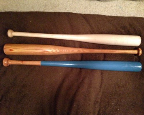 LumberSticks's profile picture. Bat company new to twitter! Follow for you chance to win a free bat! Hand made and painted since 2012!