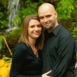 I'm a mom, wife, daughter, sister, friend. I love reading, animals, crafts, and SCENTSY!
