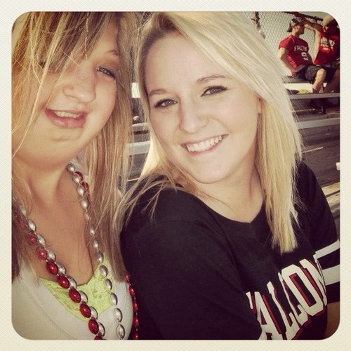 abbyetta's profile picture. :)