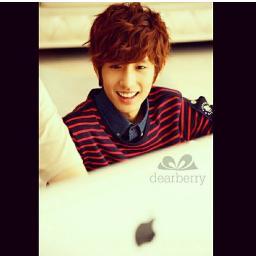 ผมหล่อน่ารัก(?) ขี้เล่น ติ๊งต๊อง ลองฟอลมาคุยกันดูนะครับ ใครฟอลผมเอาไปเลยหัวใจผม *ปาหัวใจใส่*  ATMINWOO95@HOTMAIL.COM ออได้ช่วงเย็นนะครับ^^ #ASTROFAM