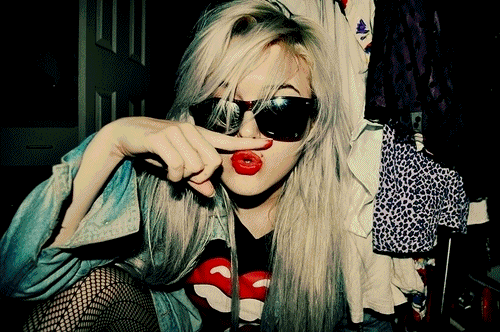 FOLLOW MY.NEW TWIITER!! @saruhrosebloom