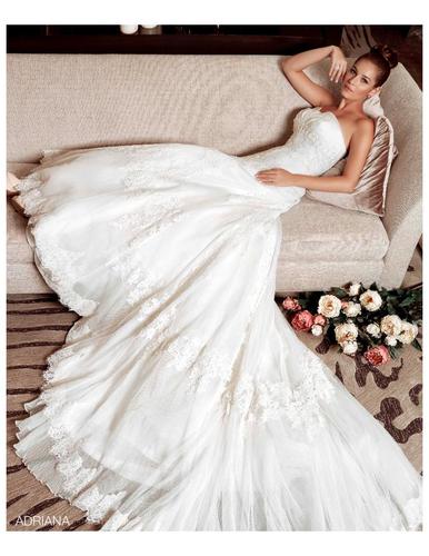 An individual bridal boutique stocking exquisite wedding dresses within the picturesque town of Stockbridge in Hampshire UK 01264 811616 www.conleighbridalwear