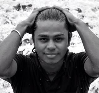 rish0105's profile picture. 