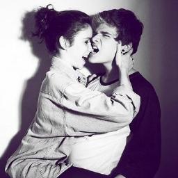 AdolescentesO_O's profile picture. É adolescente? Quer frases sobre dramas, crises, humor e paixões?Tá esperando o que pra me seguir? Sigo todos de volta! TWITTER OFICIAL: @giigicriistinaa