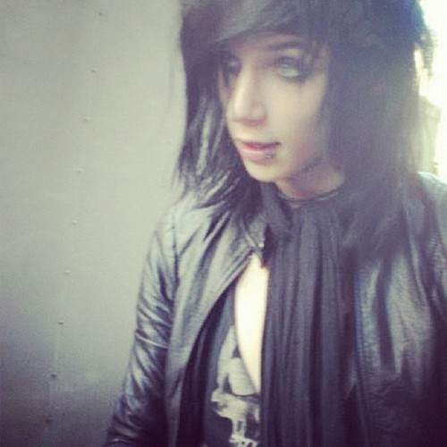 Fallen Angel named Faith. I'm 13.Thank you Andy, Ashley, CC, Jinxx, and Jake for being my saviour 3 #bvbarmy