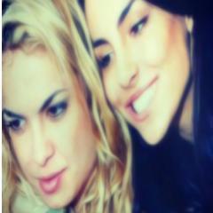       i ♥ melanie and Lua .Todos nós temos uma inspiração . Alguém que nos guie e que nos faça acreditar em nós mesmos até o fim da trilha . A minha é vocês .