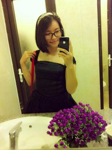 AbleToFindaName's profile picture. Love English ~ singing ~ cute couples ~ comics ~ talking ~ sleeping ~ eating ~ playing ~ hand-holding ~ hugging ~ ice cream ~ xD 
Just follow if you like me x)