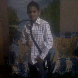 Dime porque tan bonita y sin nadie que te acompañe