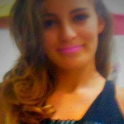 Estudante ,Paraibana, Flamenguista, Apaixonada pela vida e pelos amigos. “Ame a vida, cada dia, com mais força e com mais FÉ'' ♪♫
