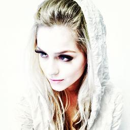 HAHA , esperando a minha Princesa me notar @sophiaarahao