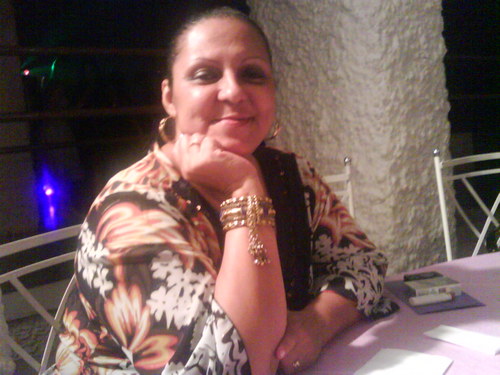 yarajacy@ http://t.co/phe2urIpyT adoro viajar mar lua natureza de bem com a vida