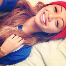 Bent, but not broken :) 20 and restless. Photographer. Blogger. Pro love