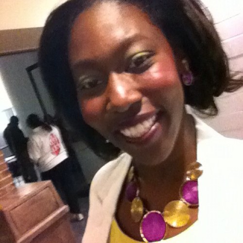 Host / Event Consultant /A little star tying to grow and light the universe like the SUN! So lets meet and make moves