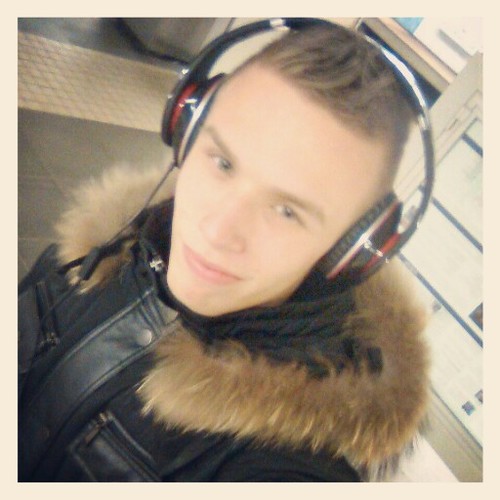 AmazinKeviin's profile picture. instagram: amazinkeviin

~nederlands-cabo
~thaiboksen
~inked