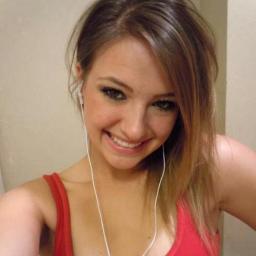 College student. I love clubbing and music festivals. Huge fan of Rihanna and Katy Perry. Follow me, follow me! =D