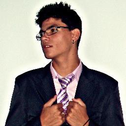 Bom eu sou como esta ai na foto...  BLZ  

FLOW'SS