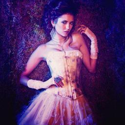 bloodbank_elena's profile picture. i'm stuck in the middle of a deadly love triangle .. iam in love with the two vampire brothers #single @Jake_wolfpupJr. best friend