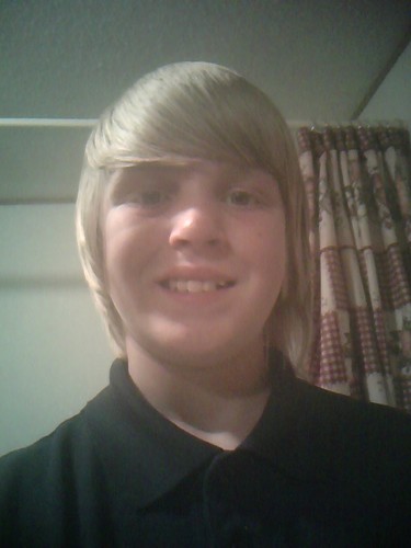If Youu Follow Mee I Will Follow Youu Backk...! My Lifee Is Full Of Swaqq!.!.!.!.!.!.!.!.! I Likee Girlzz NO Boyzz (I Ain't Fruity)