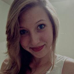 paulatribess's profile picture. E o que há de mais bonito nesse mundo, meu caro, não se compra.