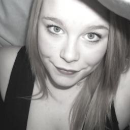 Megan Autumn
Artist/ Wanderer
21