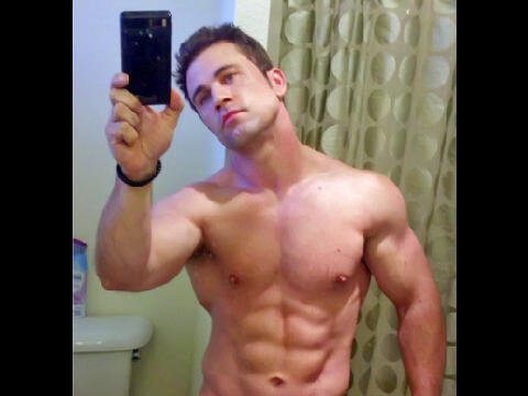 jay_madison909's profile picture. 28y.o - I'm not a big guy but I like going to the gym and lifting weights...Gay n proud :]