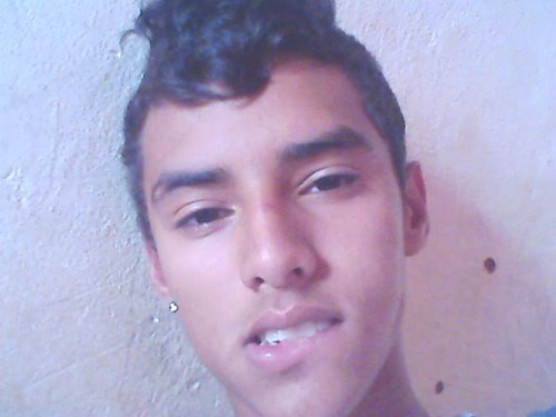 rapharox13's profile picture. gosto de futebol e sair...