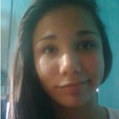 Quem sou?!
Eu sou para cada pessoa aquilo que ela acha que eu sou, mas o que para mim importa é o que eu estou a procura de ser e isso eu ainda não sou.