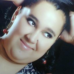 quem sou eu........
uma guria de bem com a vida 
que tentar fazer de tudo para ser feliz e fazer os outros felizes
essa sou eu............
