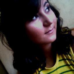 Amo como ama o amor. Não conheço nenhuma outra razão para amar senão amar. Que queres que te diga, além de que te amo, se o que quero dizer-te é que te amo?