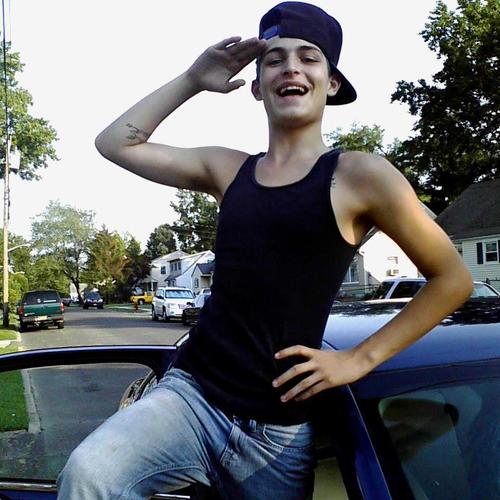 YoungGriffBGE's profile picture. Griff  beatergang enough said