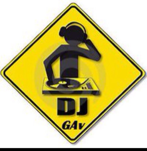 Always a DJ.Proud father to Sydney, Sam & Daisy, married to the wonderful Julie & have the best group of family and friends you could wish for. Live for today x