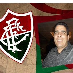 Sou Comerciante, trabalhei por 13 anos na rede de supermercados Zona Sul, meu time é o Fluminense