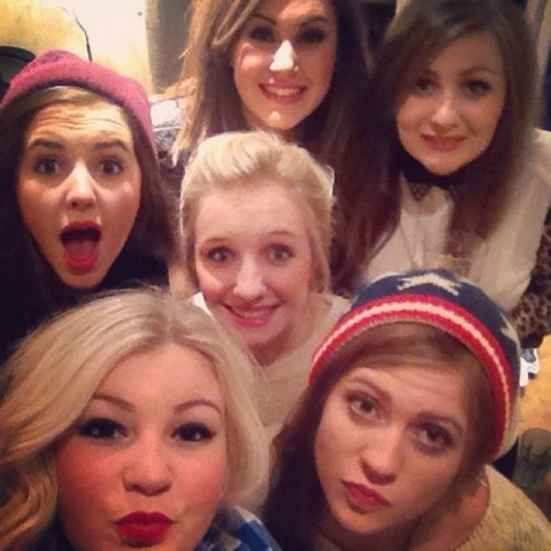 xbellelavie's profile picture. Lauren, Em, Luce, Chlo, Rach, Lex! Life is beautiful when you're surrounded by people you love !!