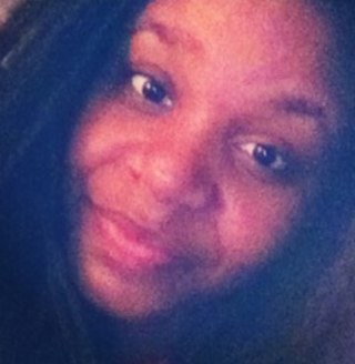 Young.Beautiful.Shopping is my addiction. I keep it 1k. Follow Me!! I Follow Back!!