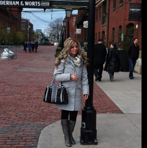 amandasscribles's profile picture. Life beats down and crushes the soul and art reminds you that you have one ~Stella Adler