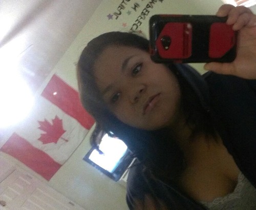 I'm Amanda. I like tater tots, play dough, gerbils and kiwi. Im 5 nothing but I'd still kick your ass
