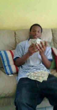 Money making on my mind so I gotta get. Head first out here tryna get this paper. And I aint never ask for a favor. Grind first nigga ask question later