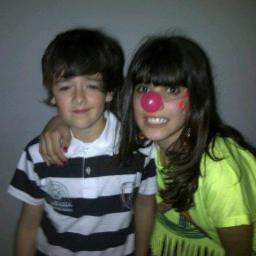 Mii novia ALA me ama con todo su corazon:) y ella es mi religion:)