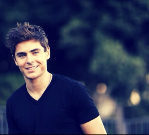 realisticfalse's profile picture. jdkdjdjfjddkdkemckdksldkj jshxndk kckxjxjkckckdjckvmdckd