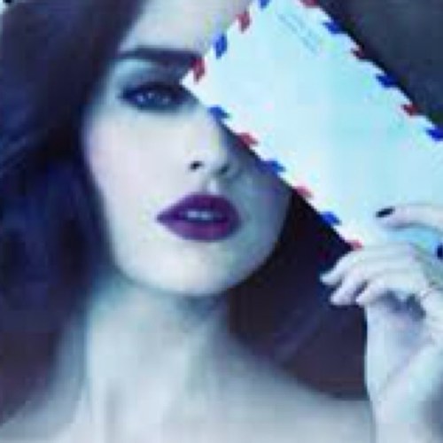 DM me your confessions, I forward whatever you want to say for anyone on Twitter. I SWEAR ITS A SECRET♥