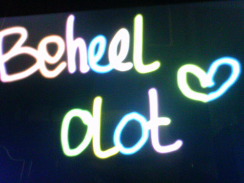 Olot {031112} :* ♥ call me BEHEL ,  parody ♥ nge pens sama behel? Silahkan nasuk ke #behelkeceh yaa:)  , follback? just mention  ade gua : @salsahbillah_