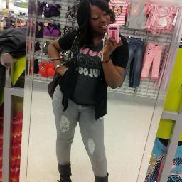 Yooooooo follow me mannn :p 3 #nuffsaid &&if u dnt then u can #suuuuukkkmeUpp lol lmao nah jp, but 4real doe follow me..... ;)